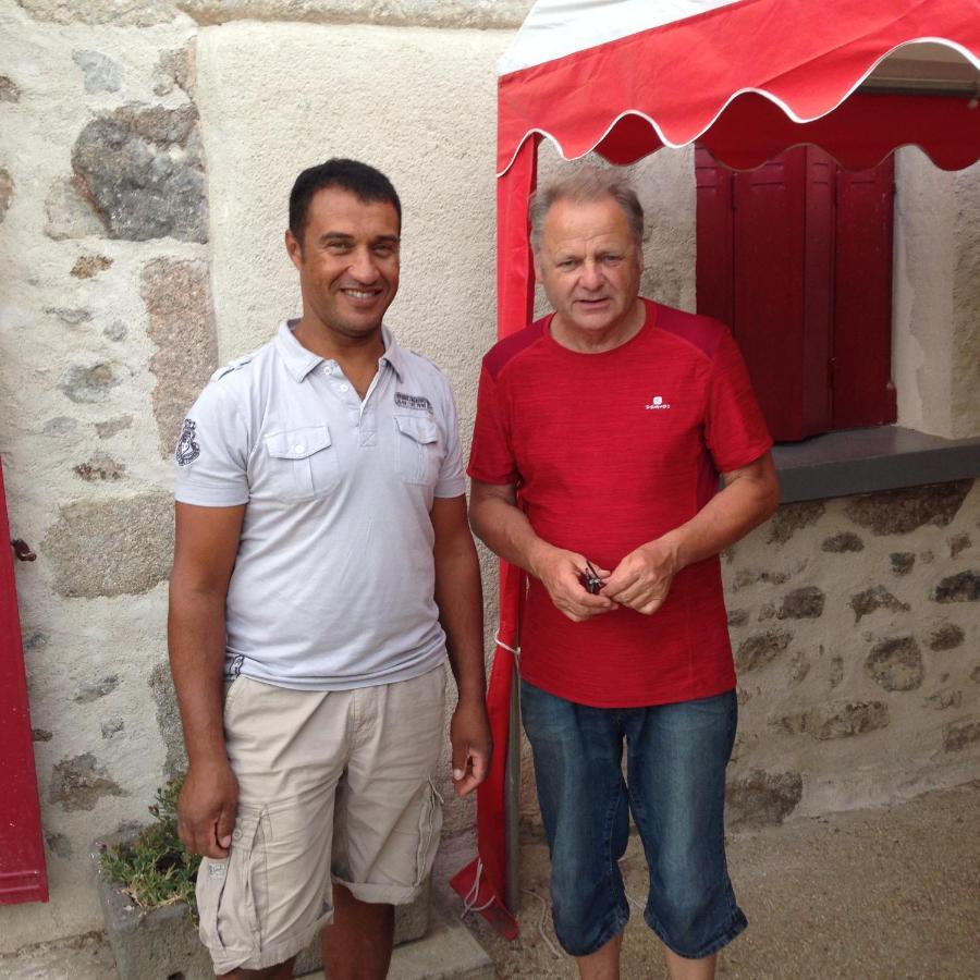 Les Maitres Sonneurs Bed & Breakfast Huriel ภายนอก รูปภาพ